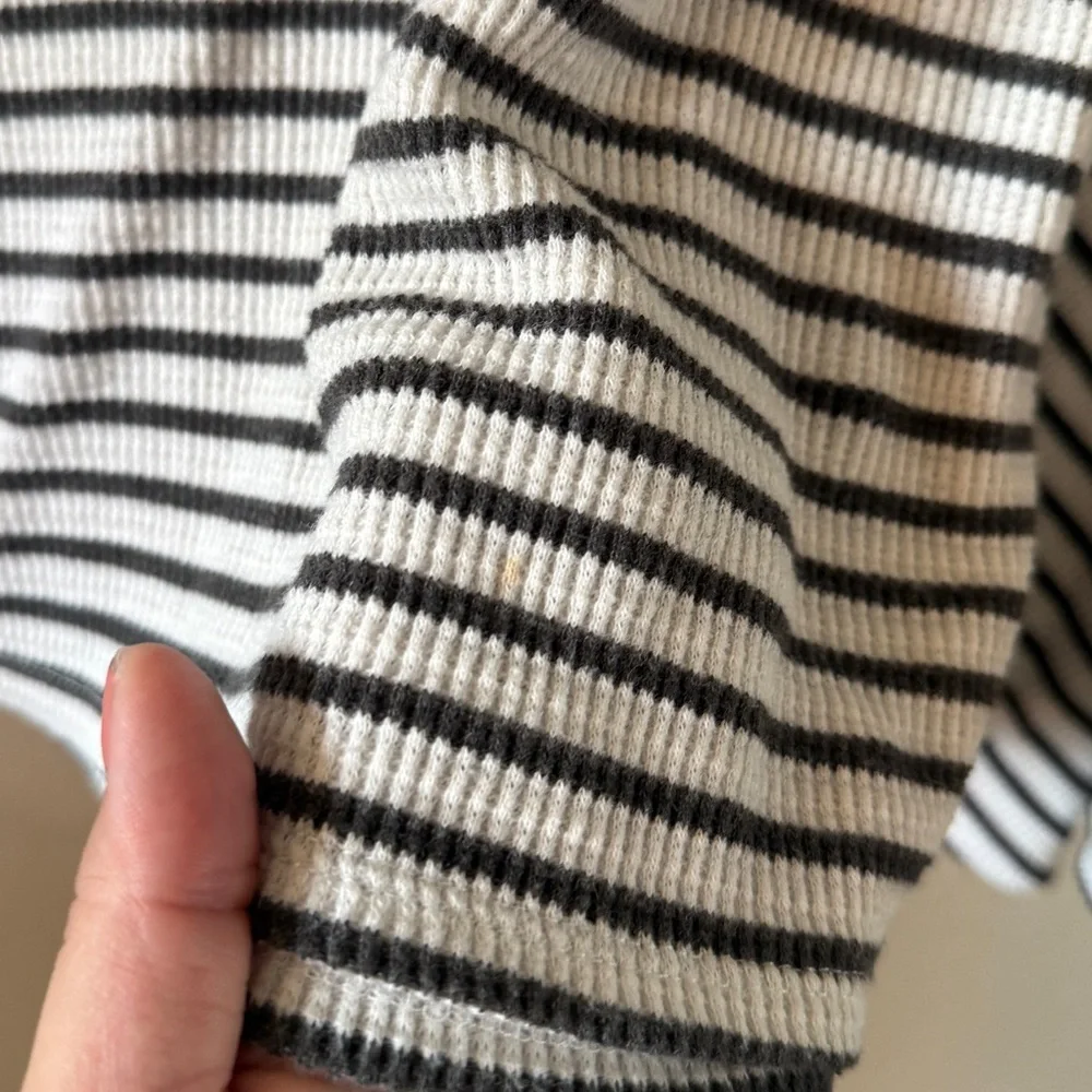 Free People We The Free Green White Striped Raglan Thermal Top Boho Chic Size M - Picture 4 of 5